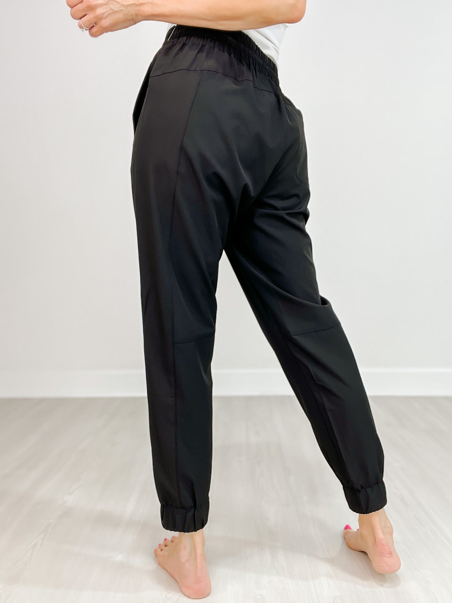High Waisted Solid Knit Joggers
