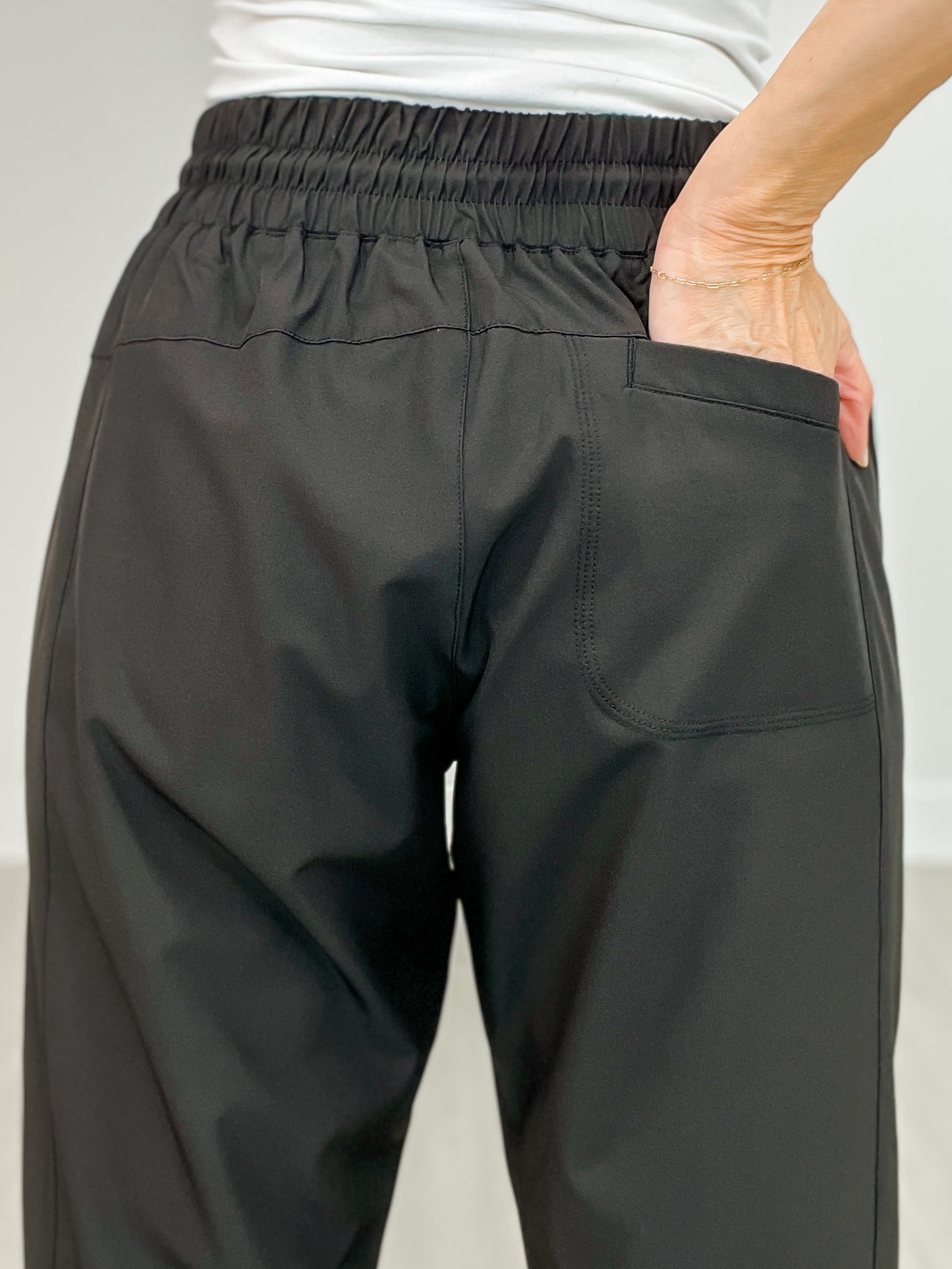 High Waisted Solid Knit Joggers