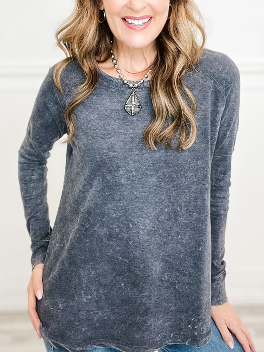 Mineral Wash Long Sleeve Scoopneck Tee