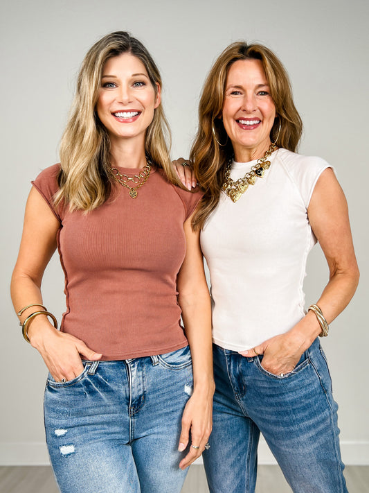 Raglan Exposed Seam Short Sleeve Knit Top