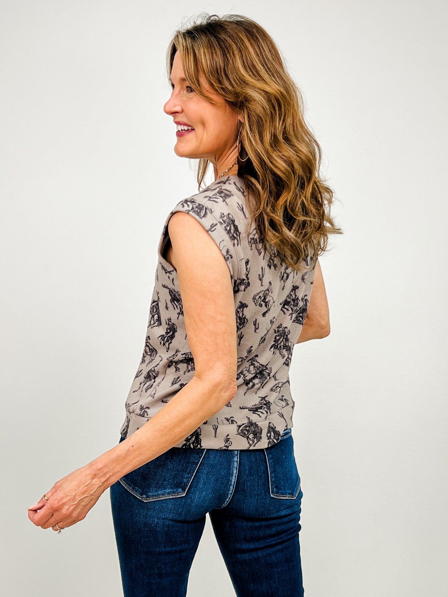 Bucking Horses Print Knit Sleeveless V-Neck Top