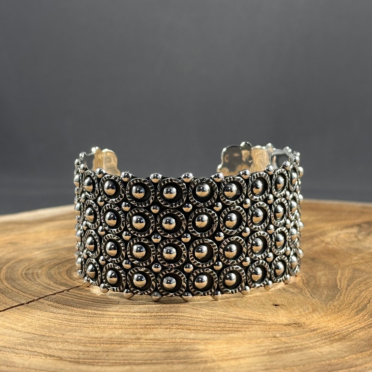 Wide Beehive Cuff