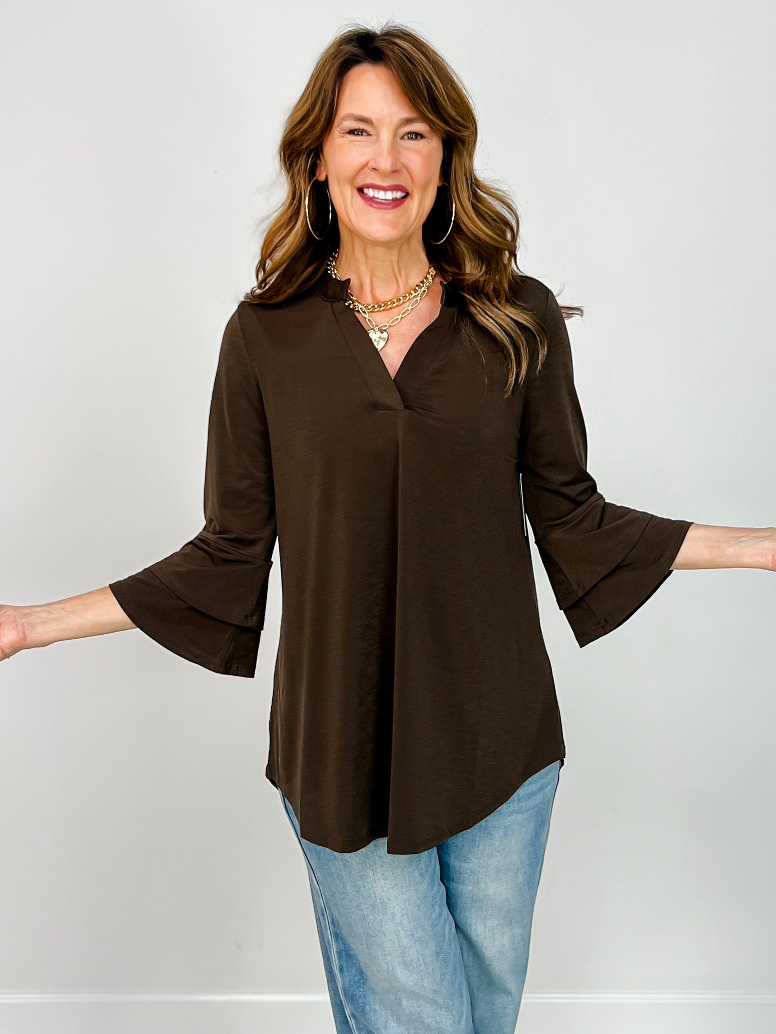 Solid Lizzy 3/4 Bell Sleeve Top in Chocolate