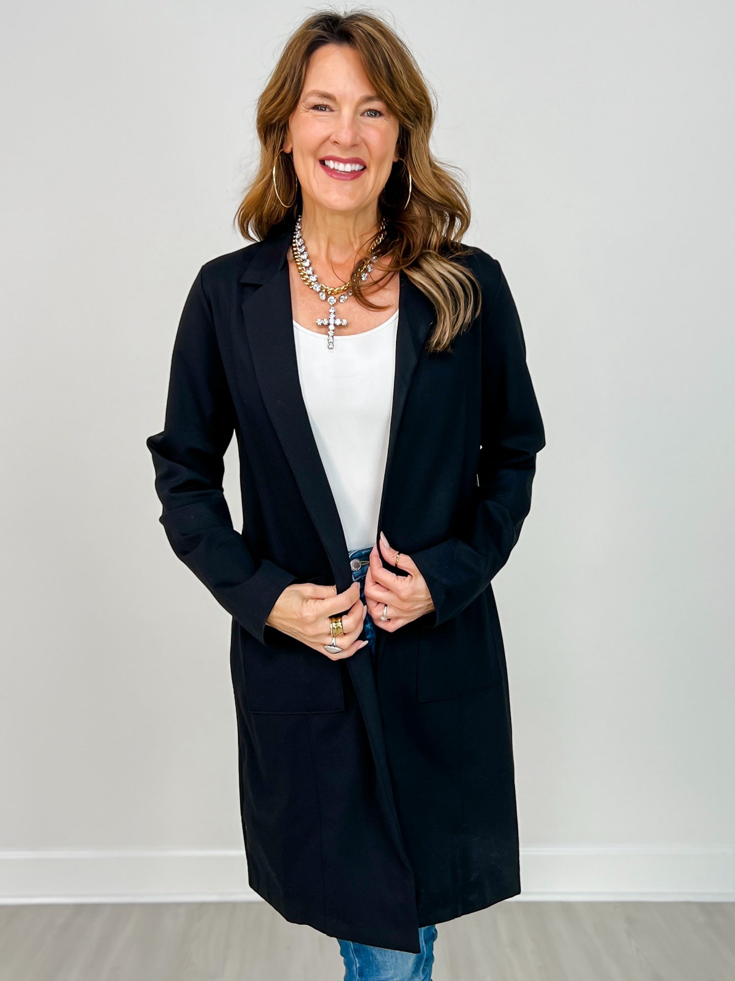 Effortlessly Chic Midi Jacket in Black