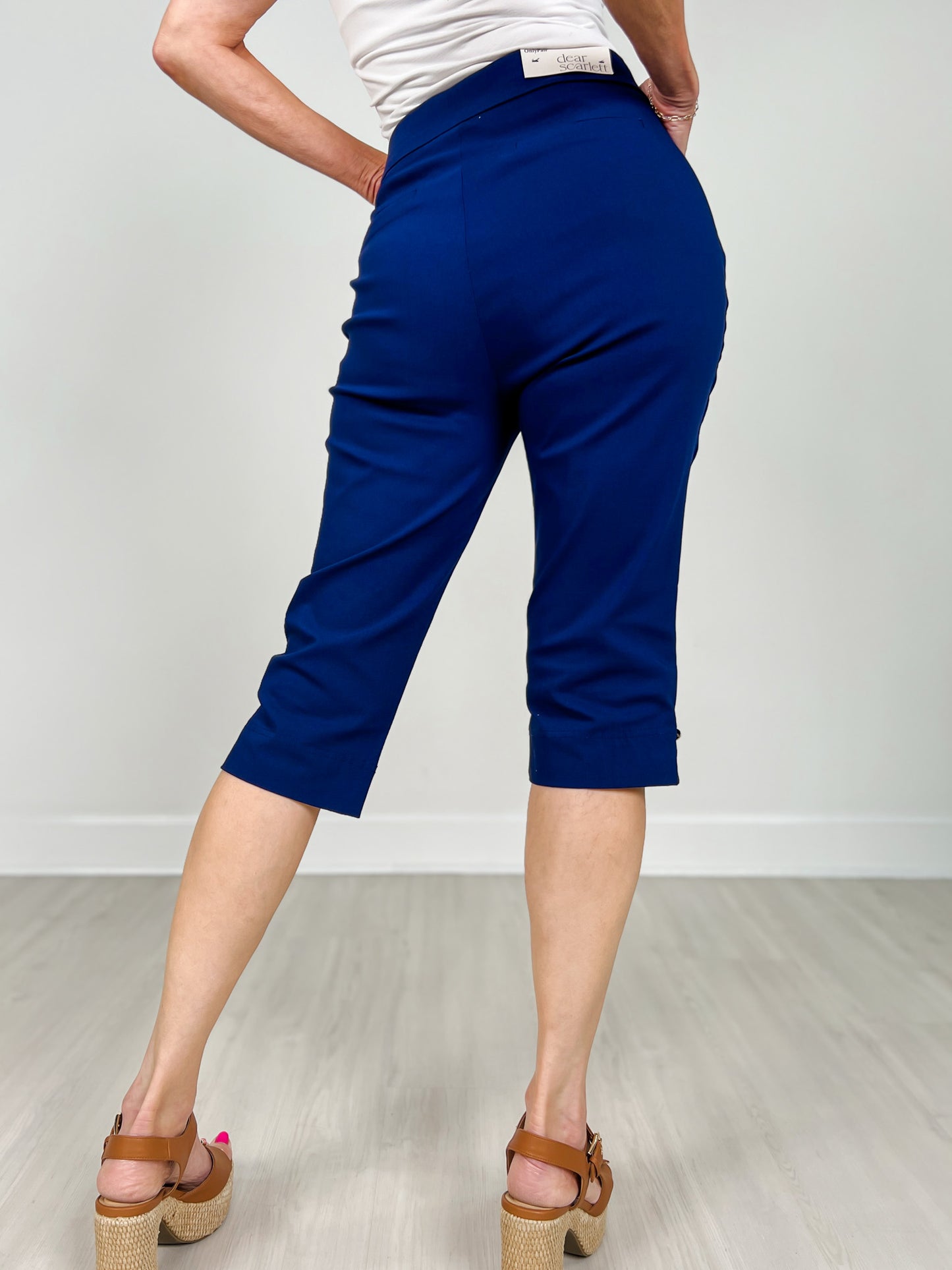 Flat Front with Elastic Waistband Capri Pants in Navy