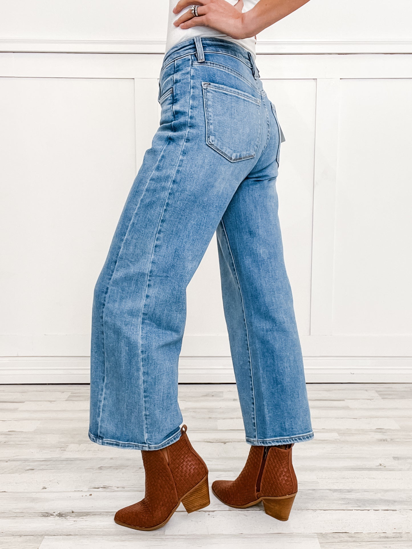 Vervet Tummy Control HIGH ROAD Hi-Rise Baggy Cropped Wide Leg Jeans