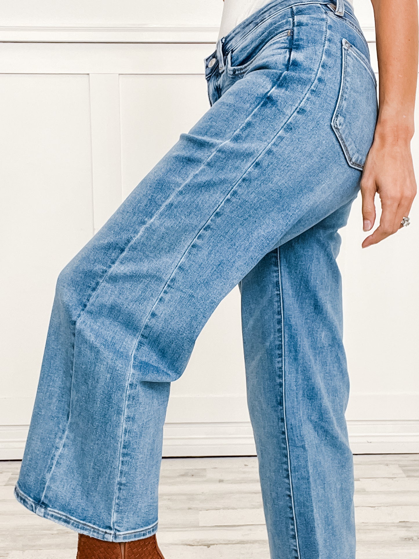 Vervet Tummy Control HIGH ROAD Hi-Rise Baggy Cropped Wide Leg Jeans