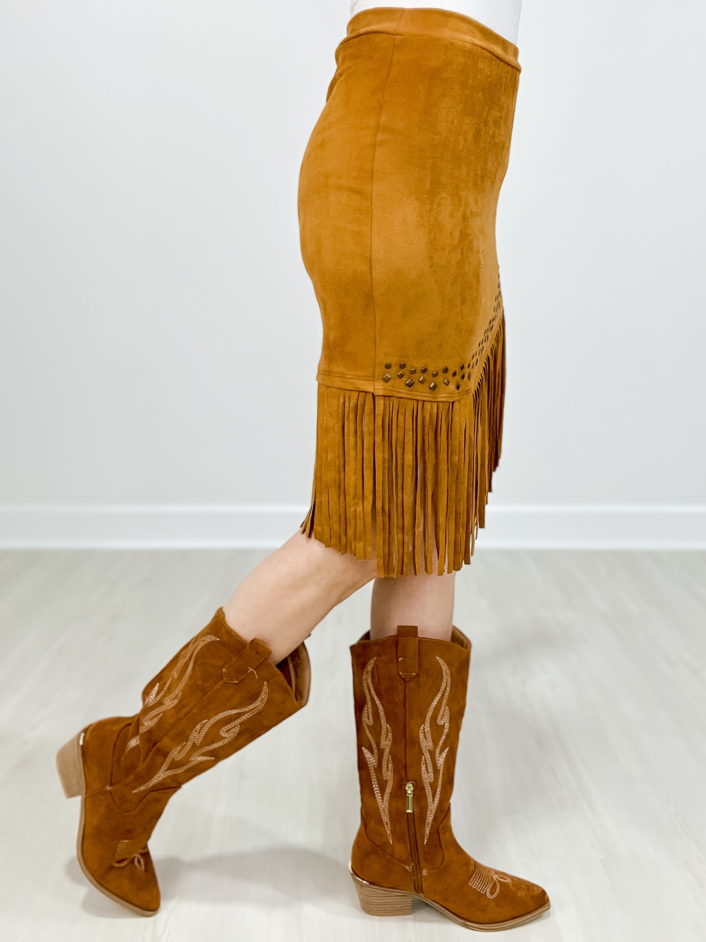 SUEDE FRINGE SKIRT WITH STUDS