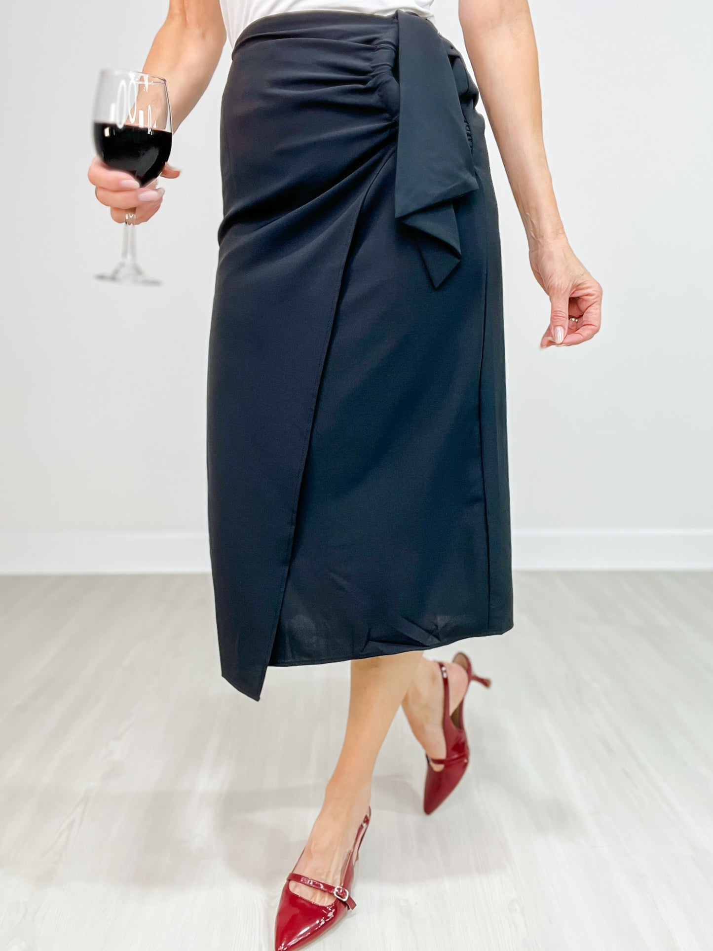 Asymmetric Ruched Front High Waisted Solid Woven Skirt