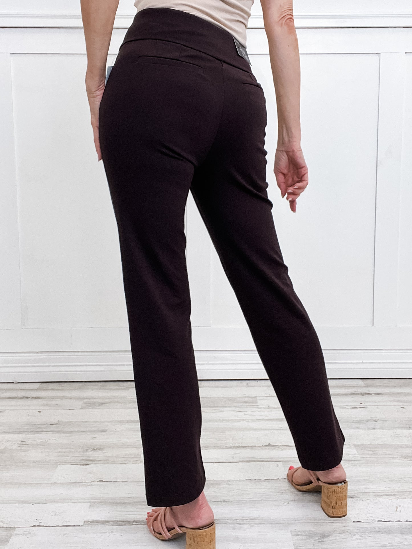 Magic Slim Straight Pants in Chocolate