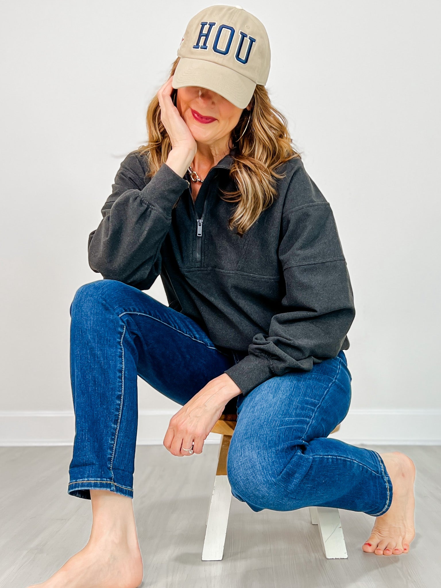 Brushed Rib Quarter Zip Pullover in Black