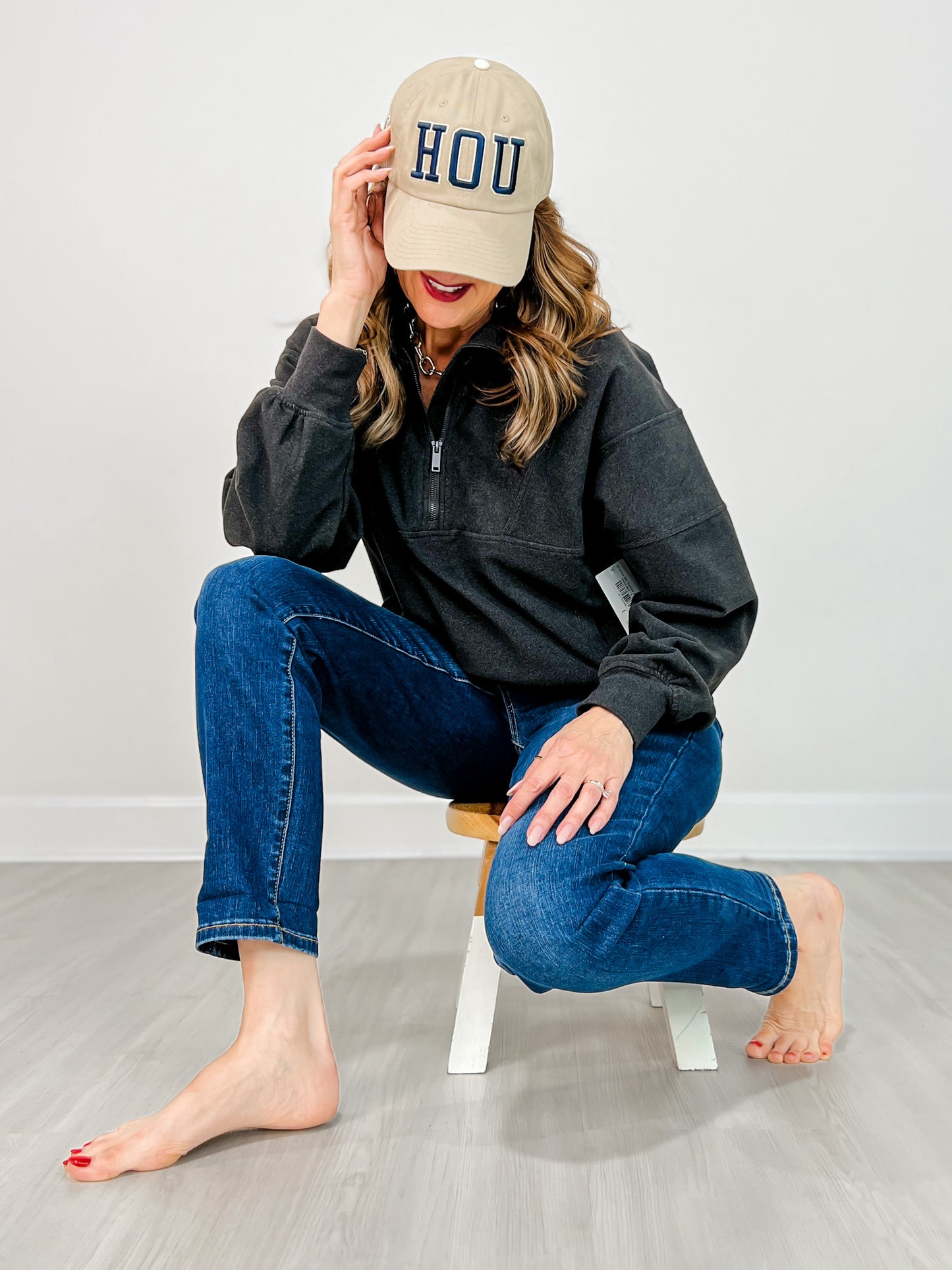 Brushed Rib Quarter Zip Pullover in Black