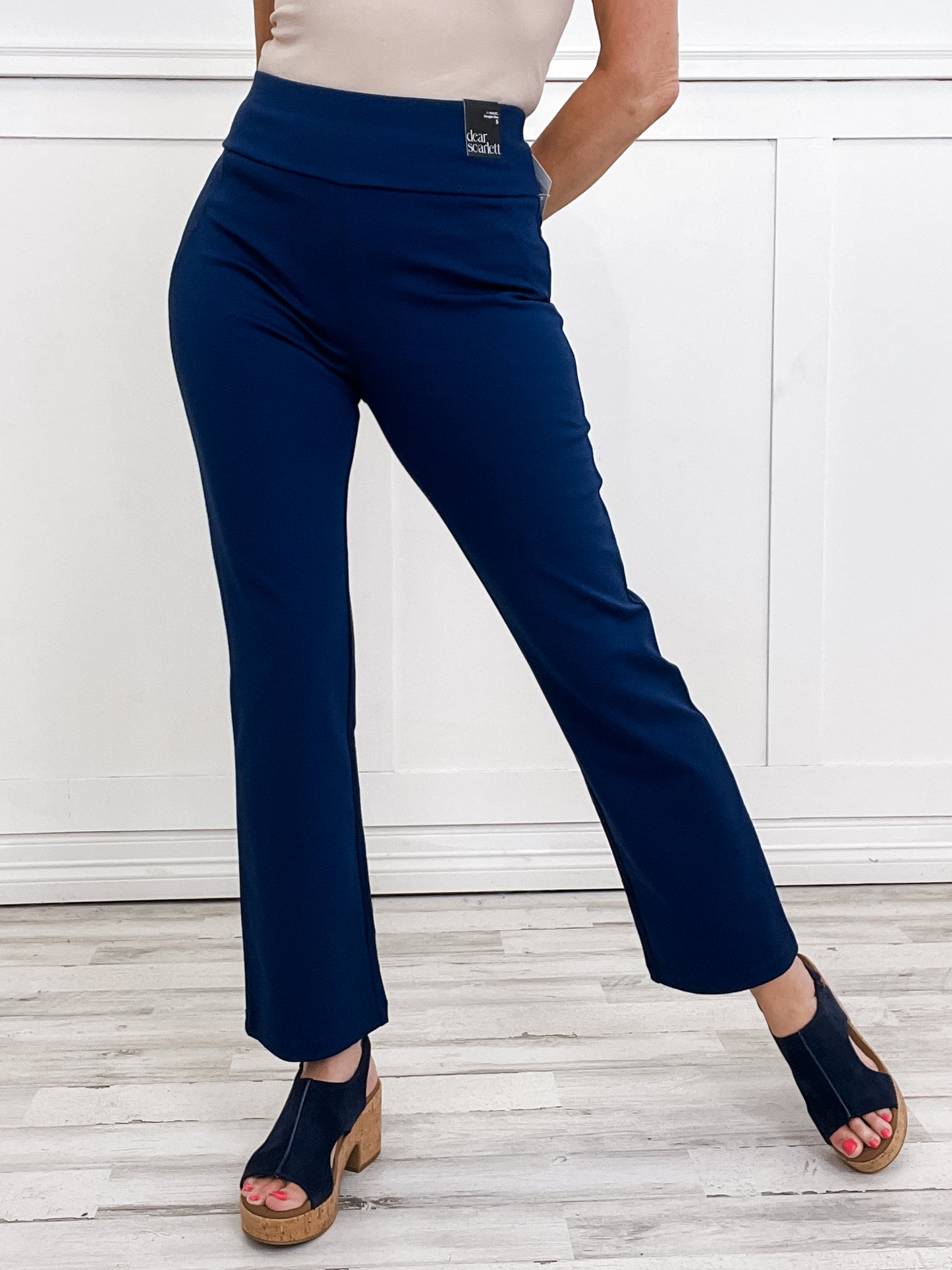 Magic Slim Straight Pants in NAVY