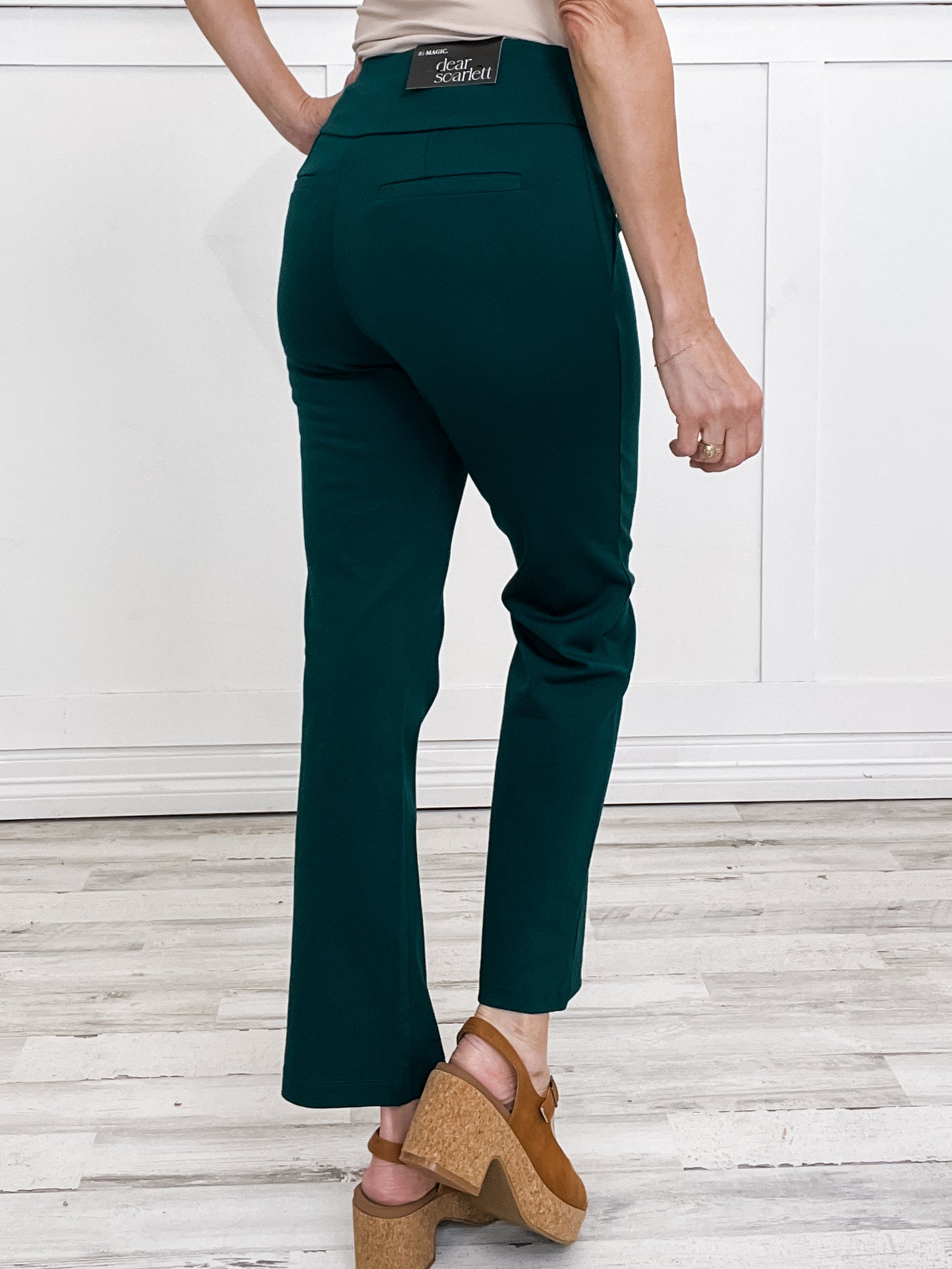 Magic Slim Straight Pants in HUNTER GREEN