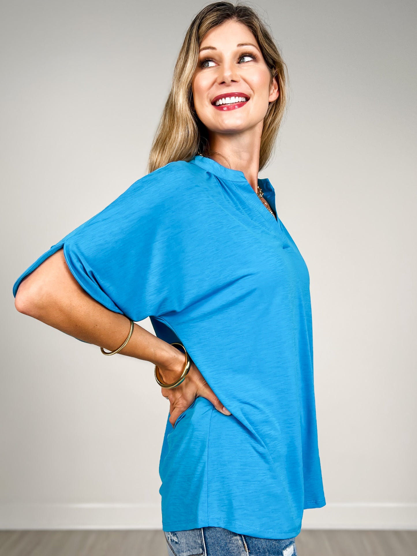 Flared Sleeve Lizzy Breeze Top with Mandarin Collar in Aqua