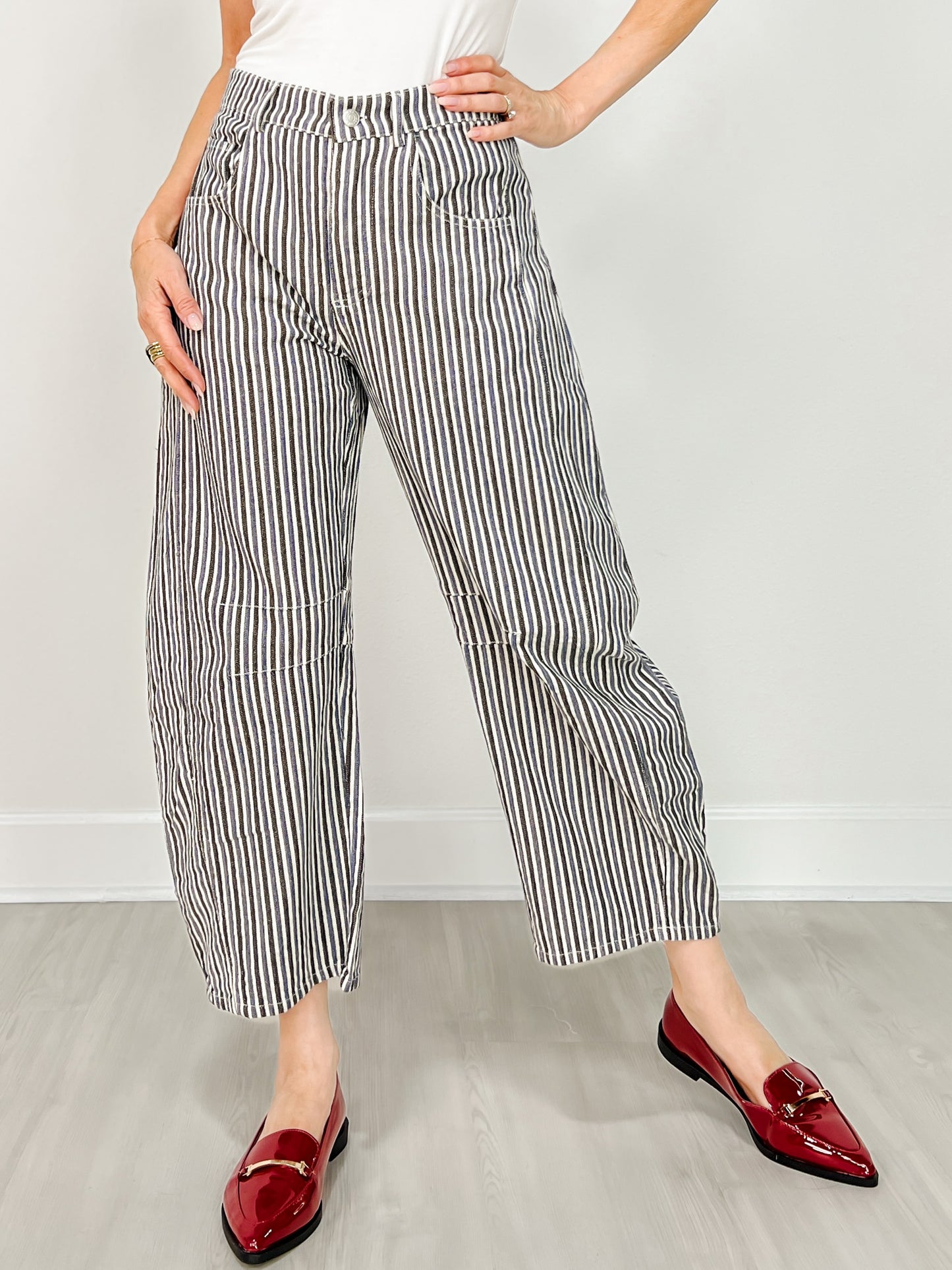 Mineral Wash Striped Barrel Leg Jeans