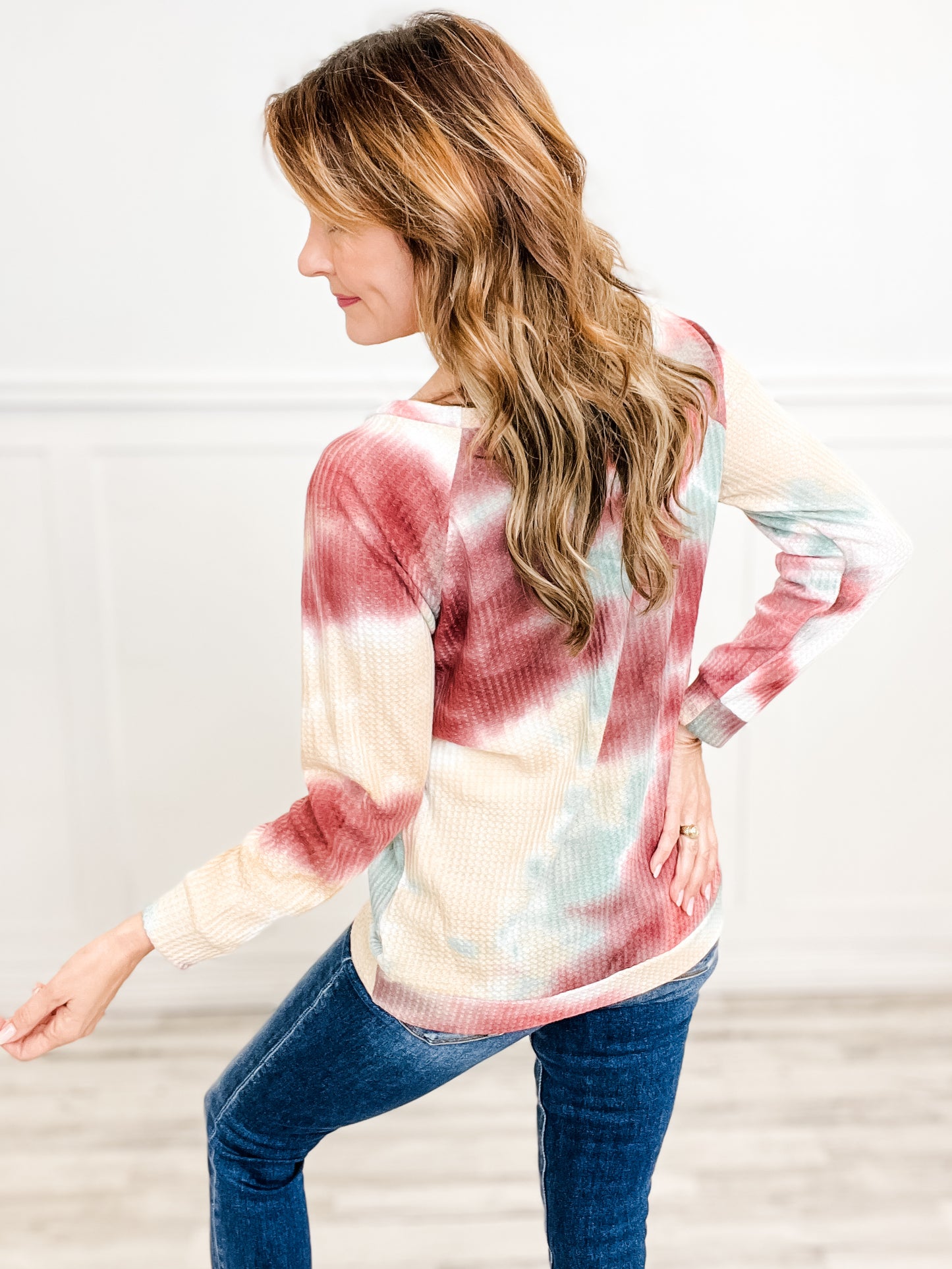 TIE DYE THERMAL WAFFLE PULL OVER TOP