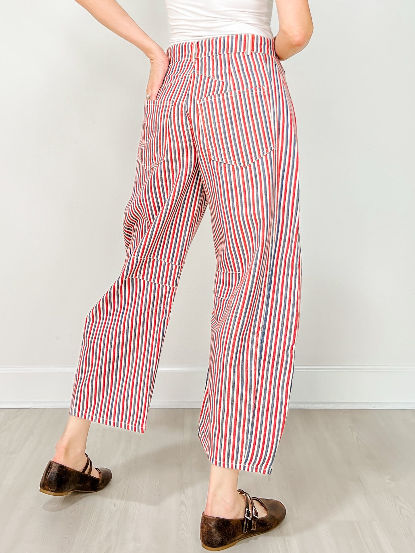 Mineral Wash Striped Barrel Leg Jeans