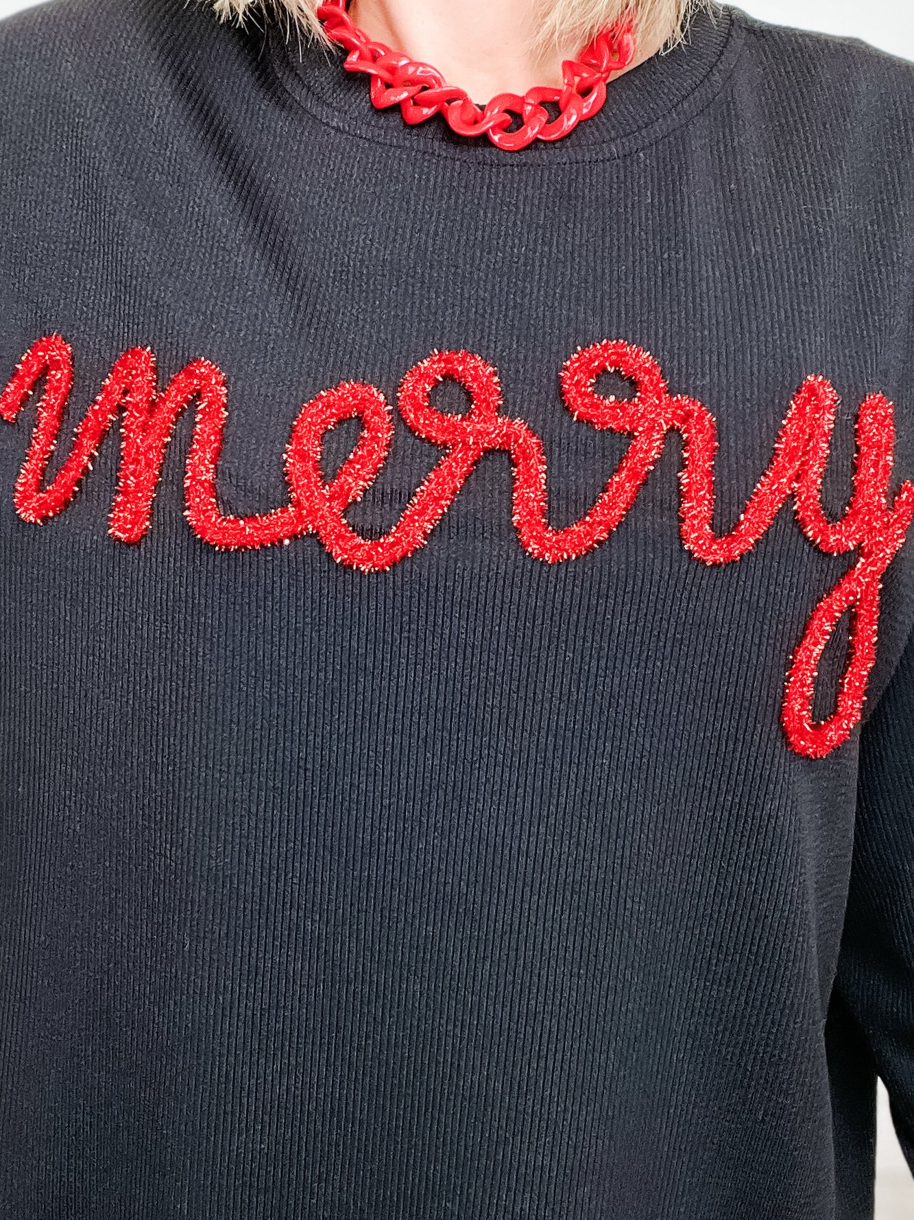 MERRY TINSEL LETTERING TWO TONE RIB PULLOVER TOP