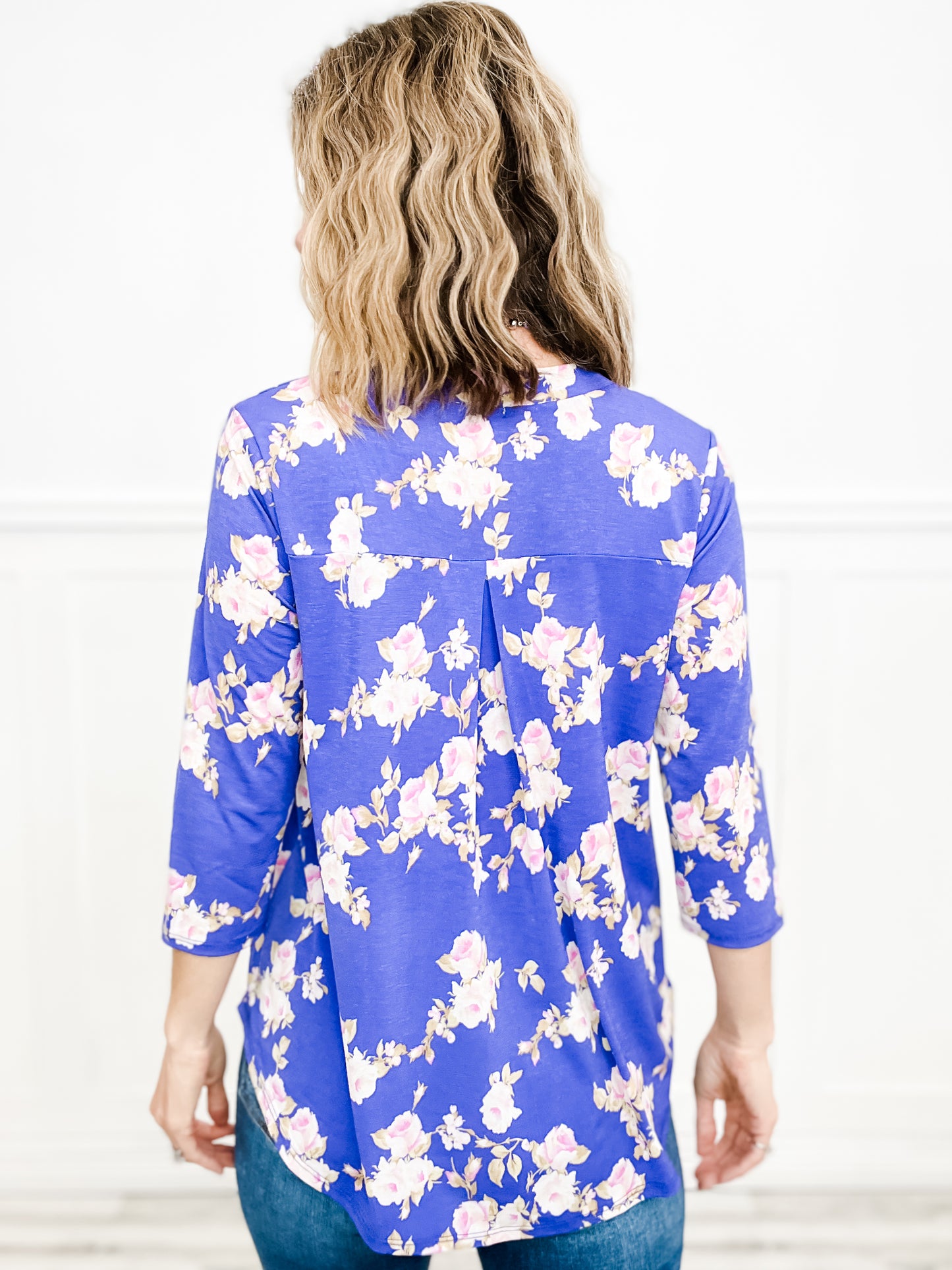 Waltz Of The Flowers Floral Gabby 3/4 Sleeve V-Neck Top