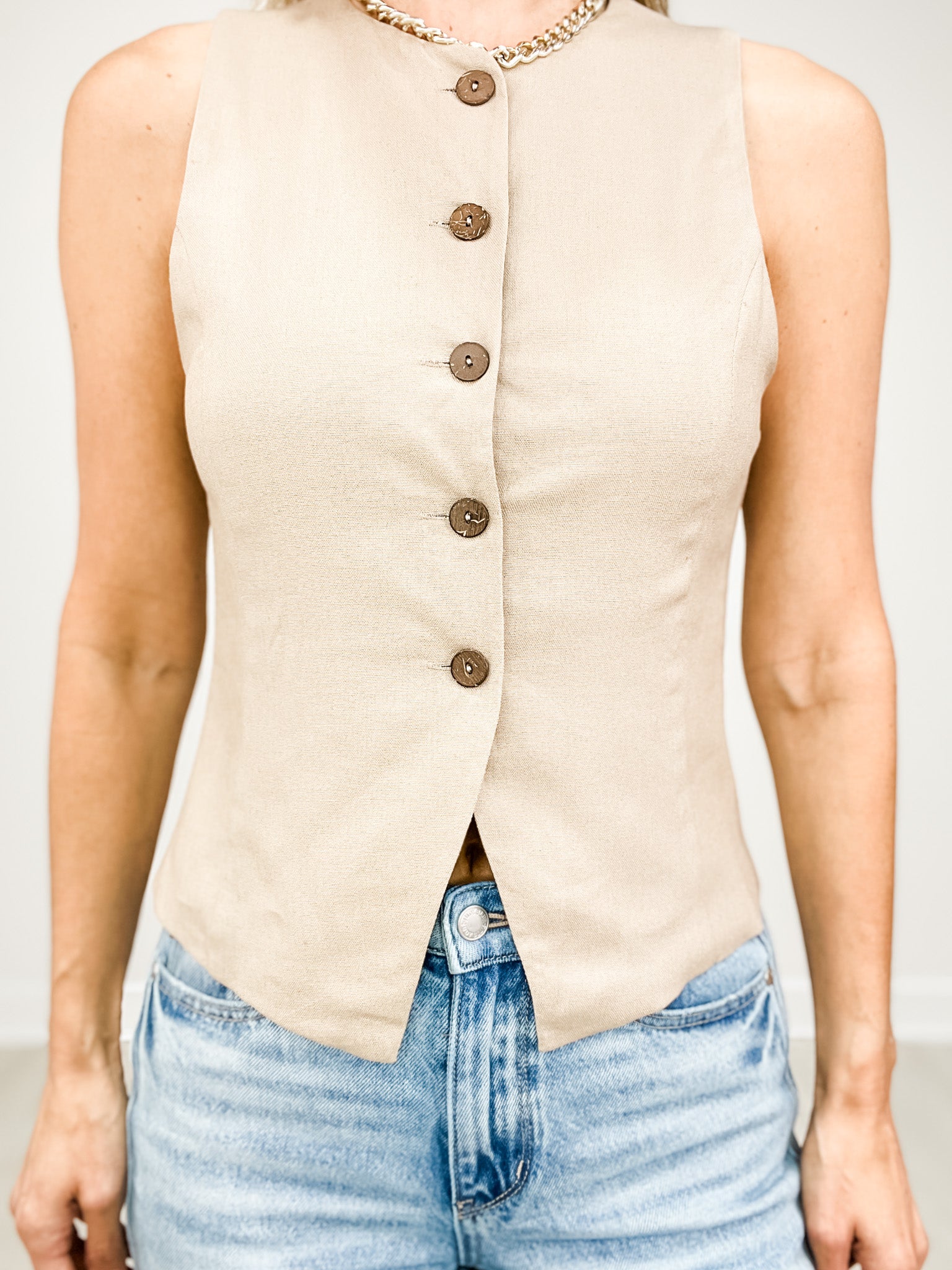 Linen 5-Button Sleeveless Vest