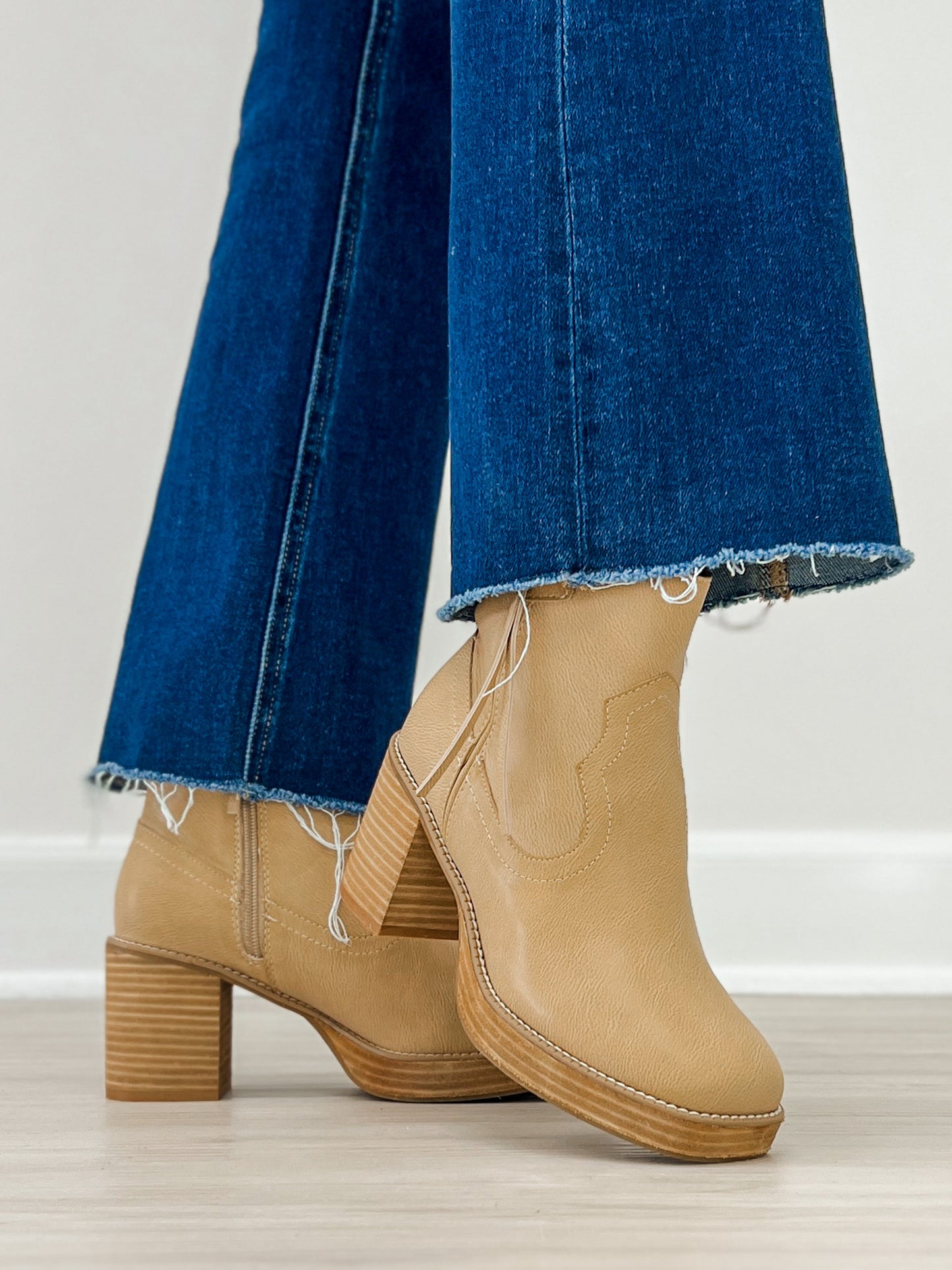 Imperial Ankle Boot in Natural