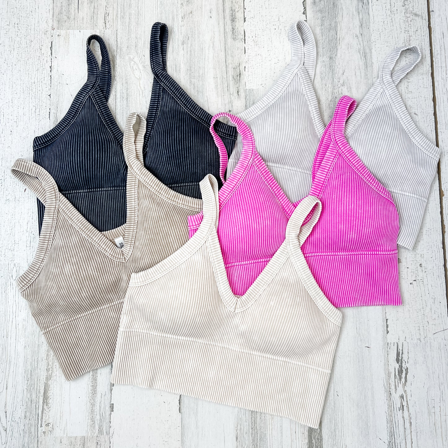 Stone Washed V-Neck Seamless Cropped Tank Top with Bra Pads