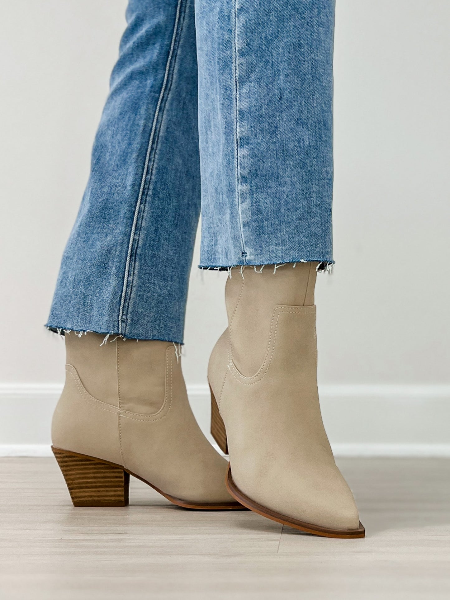 Mid Calf Western Block Heel Boots in Light Grey