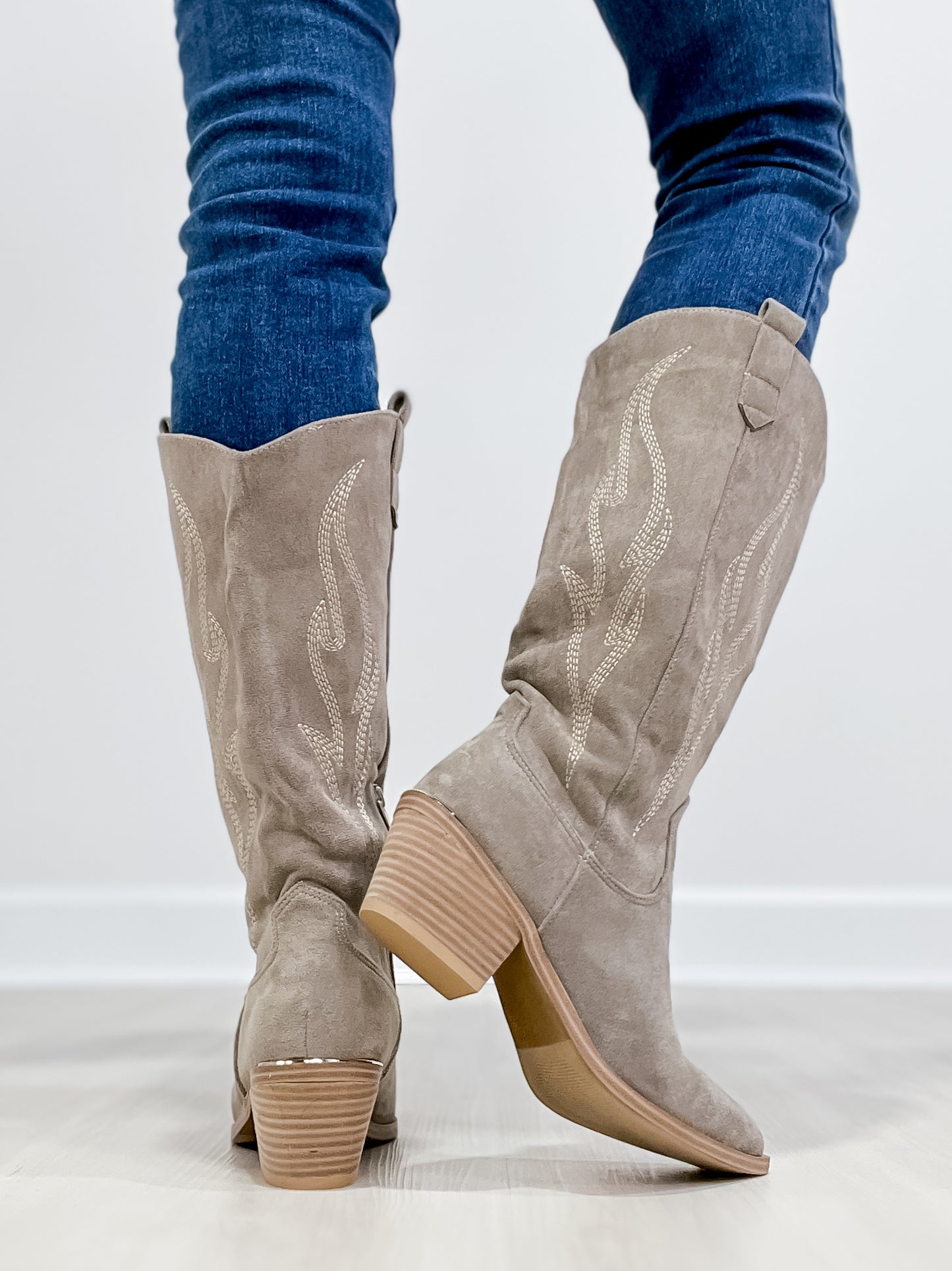 Corkys Headliner Boots in Light Grey Faux Suede