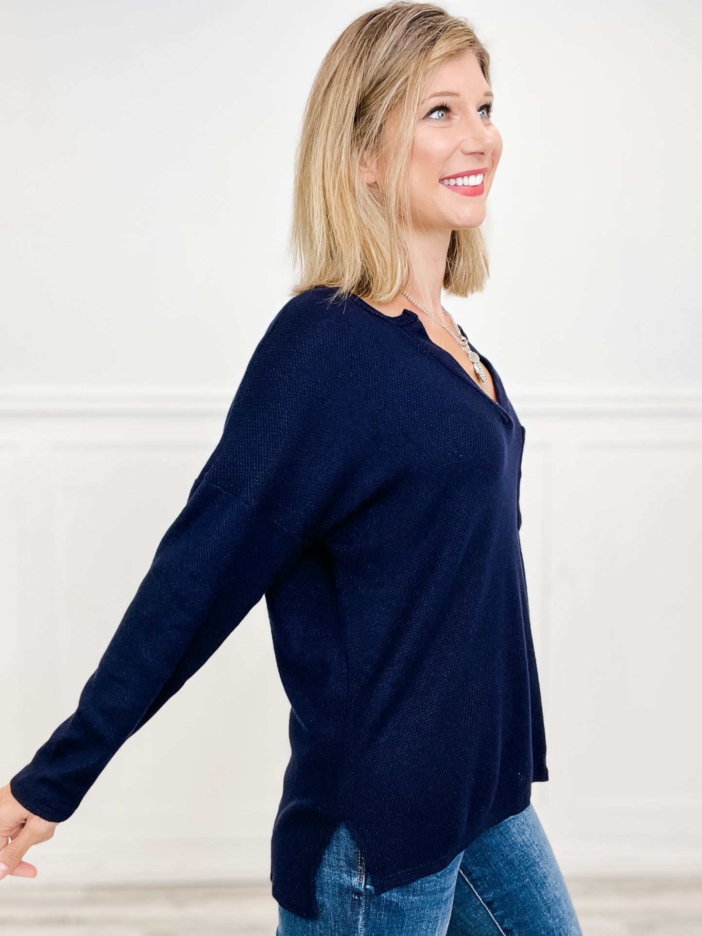 Long Sleeve Knit Sweater Top with V-Neckline and Front Pocket