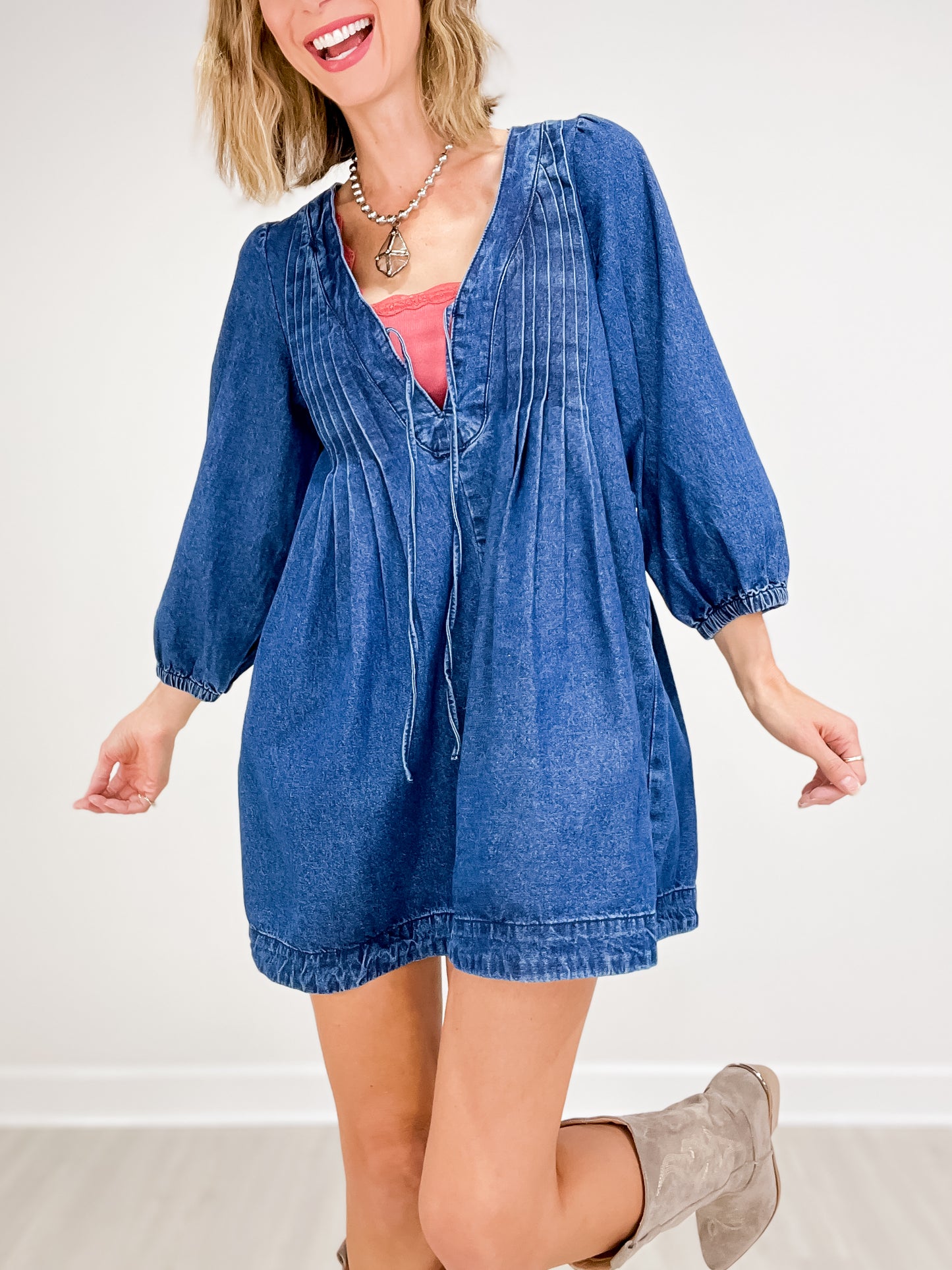 V-neck Sleeveless Pleated Denim Dress