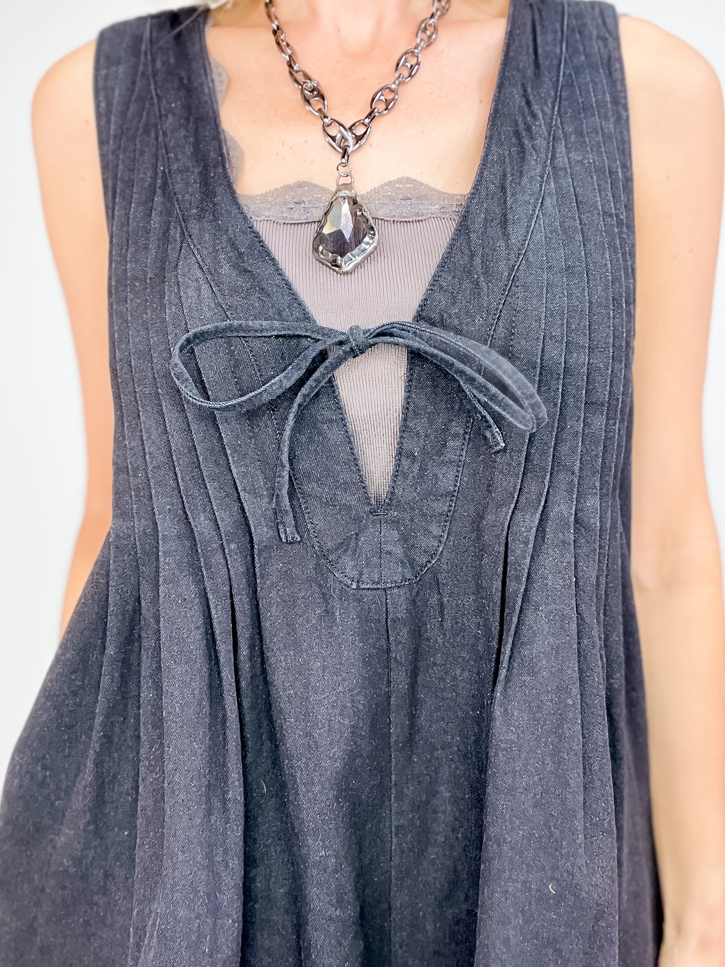 V-neck Sleeveless Denim Romper