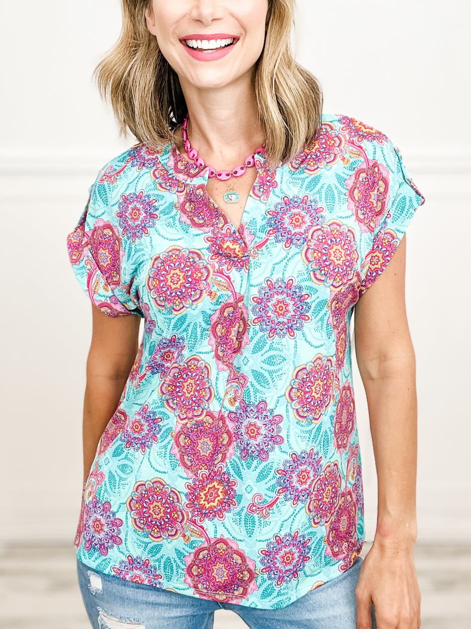 Lizzy Vacation Short Sleeve Top in Teal Multi