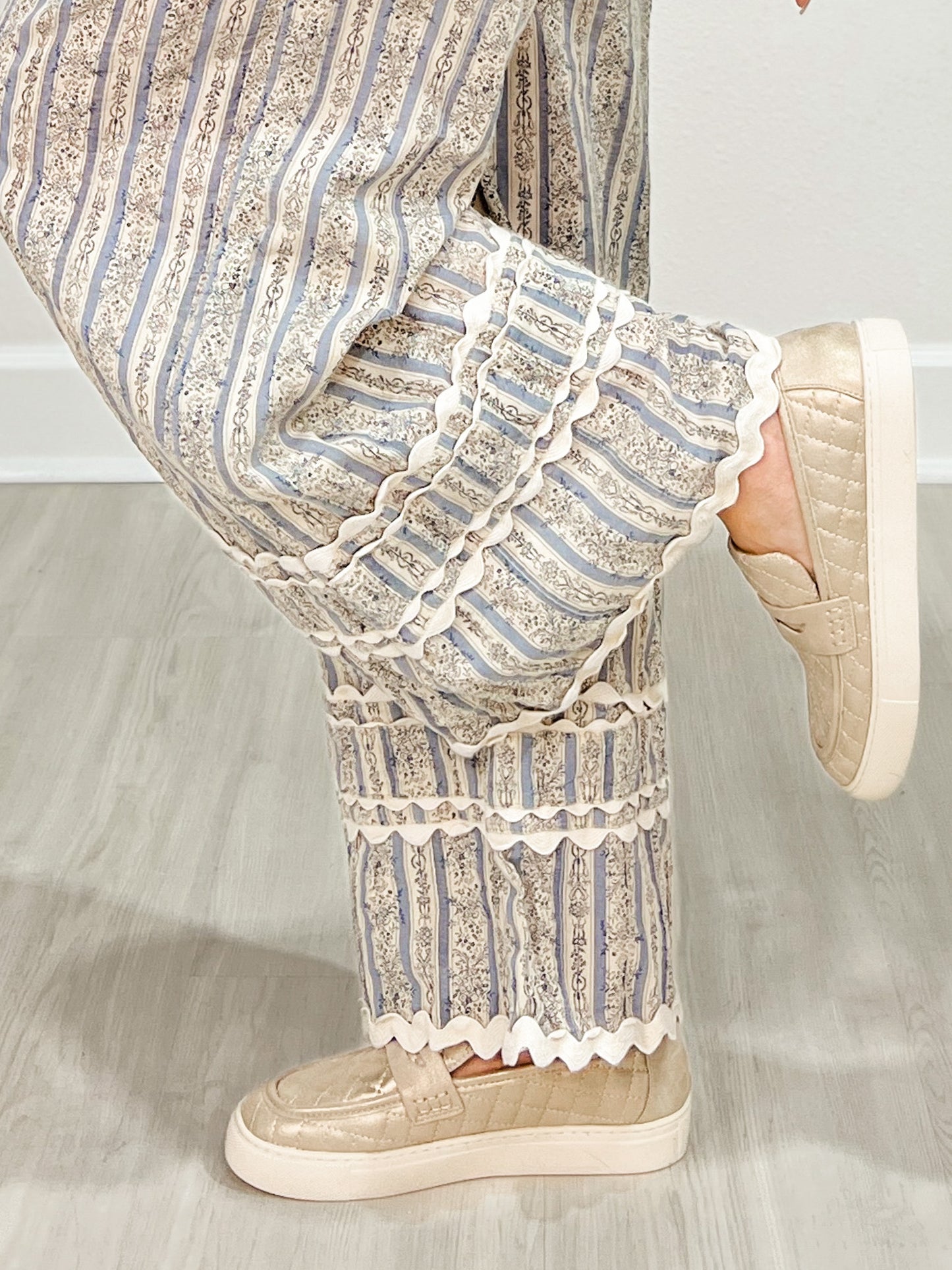 Vintage Striped Print Wide Leg Pants