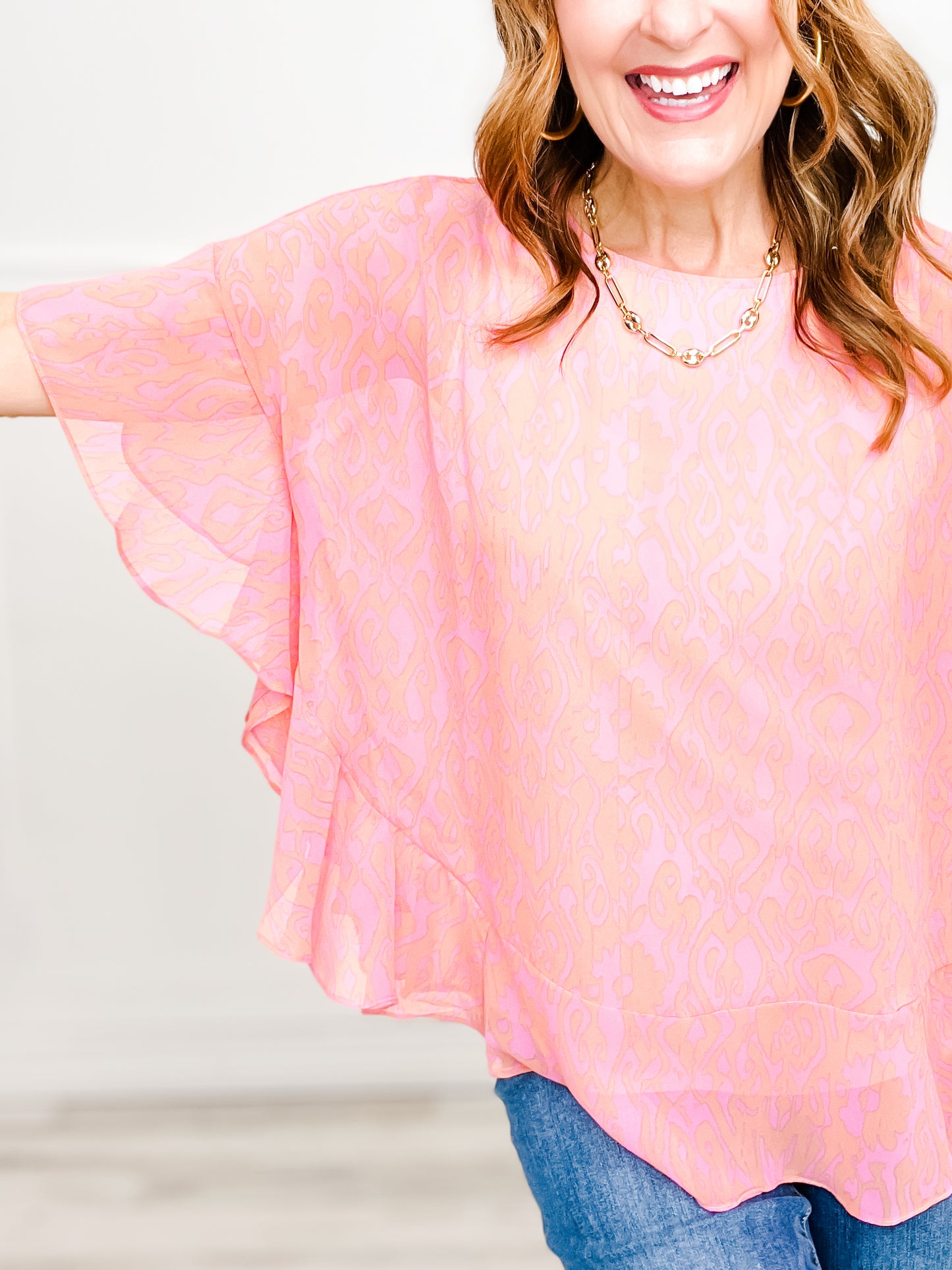 V-Neck Damask 3/4 Bubble Sleeve Chiffon Top