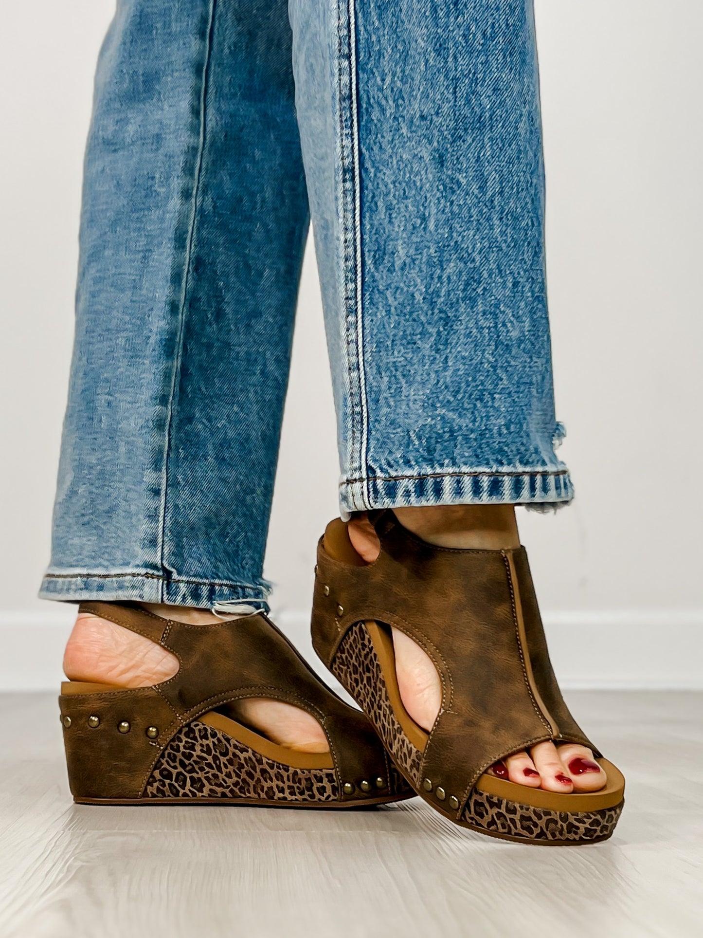 Corkys Carley Wedges in ESPRESSO COMBO