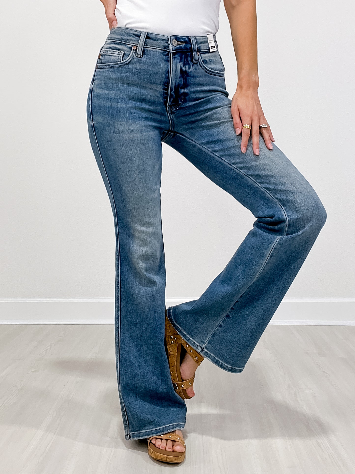 Judy Blue STILL STANDING Mid-Rise Tummy Control Vintage Wash Non-Distressed Flare Jeans