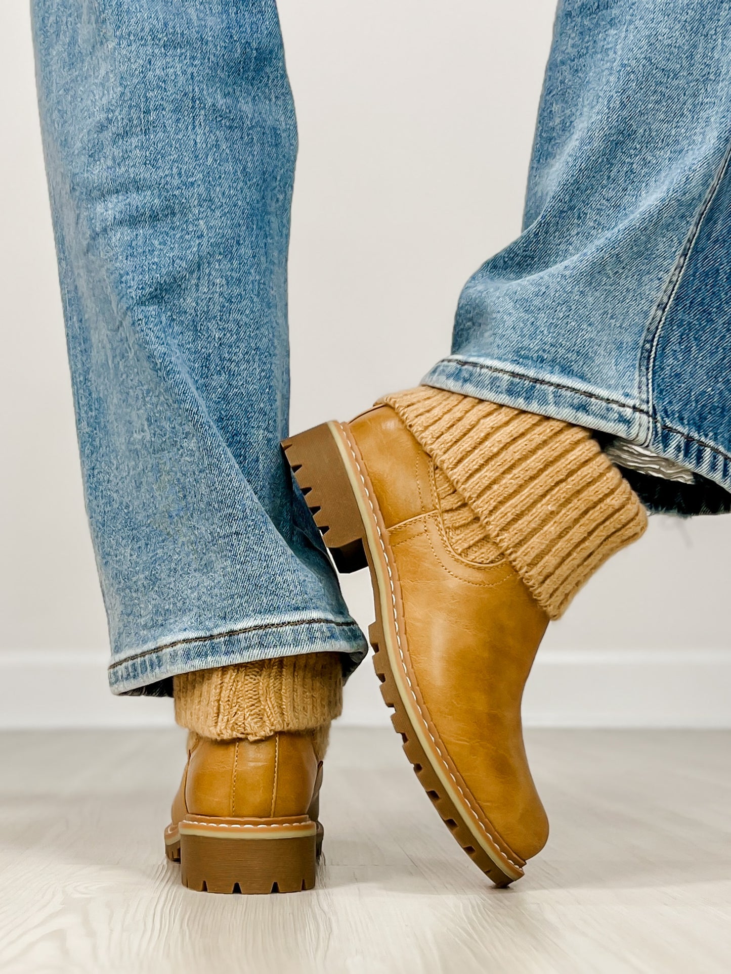 Corkys Quiver Boots in CARAMEL