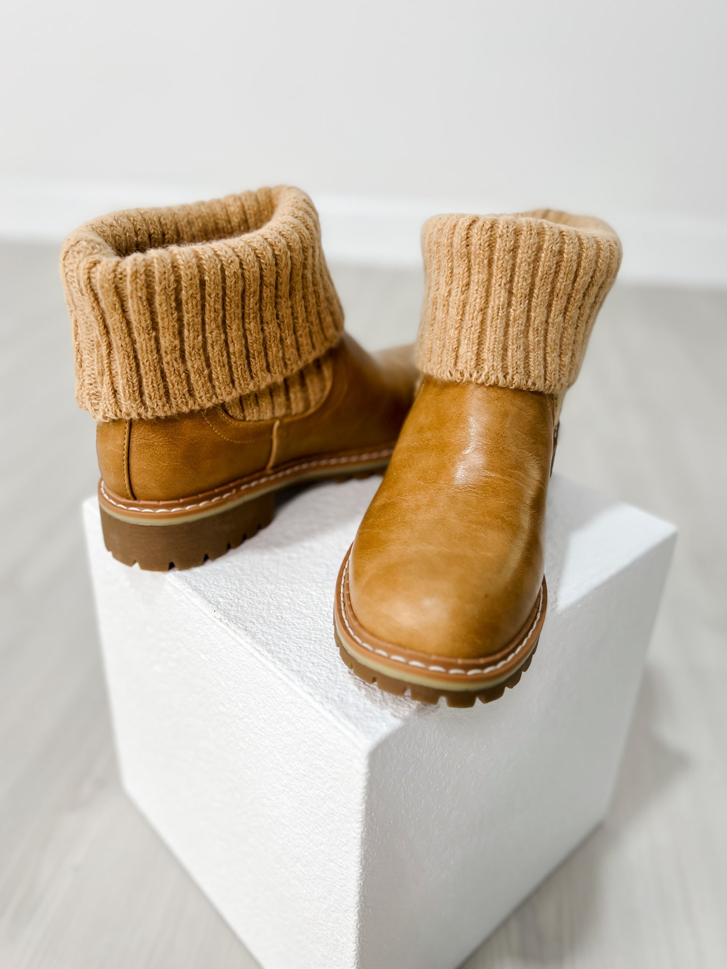 Corkys Quiver Boots in CARAMEL