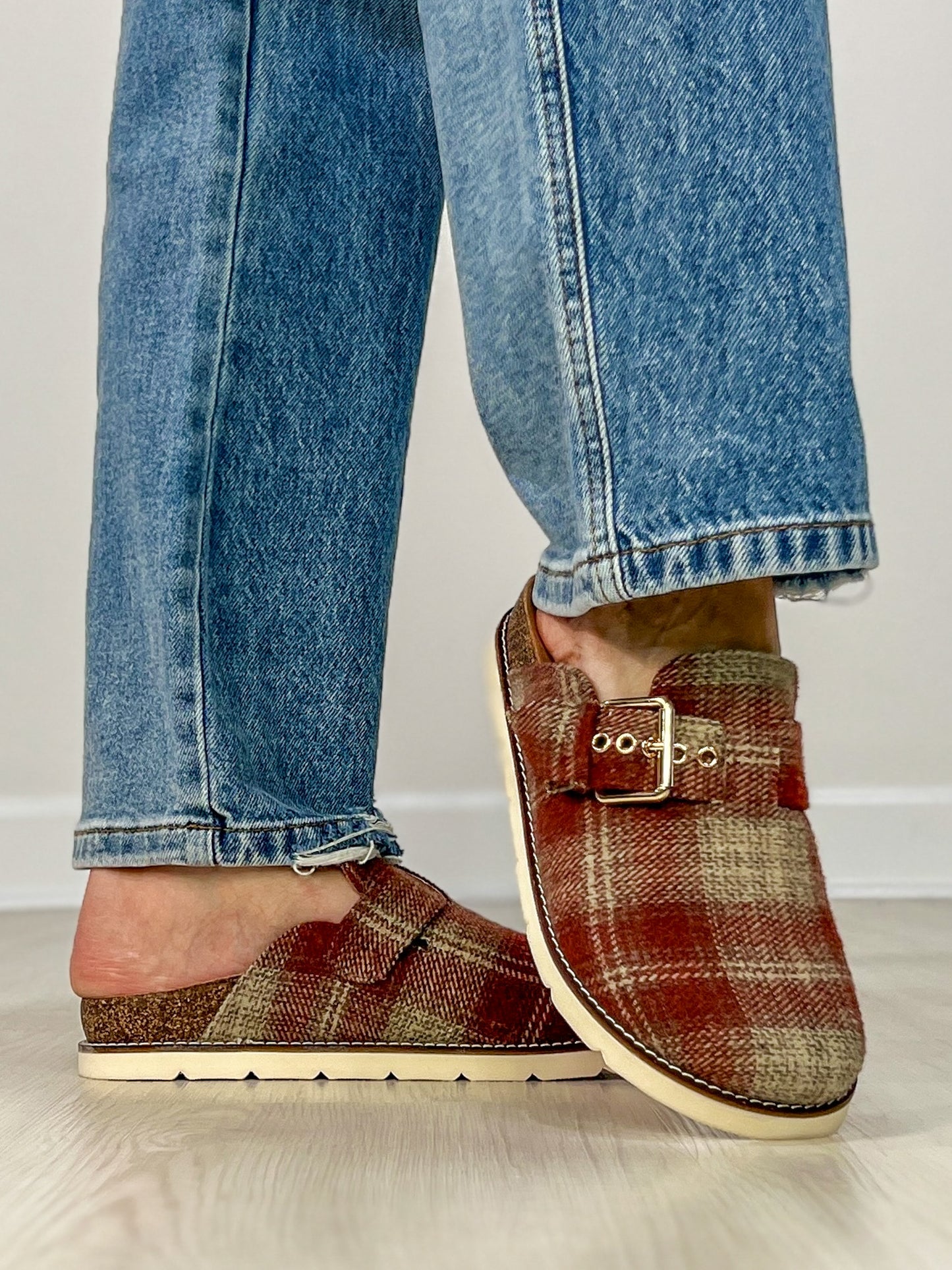 Corkys Day Dream Clogs in RUST PLAID