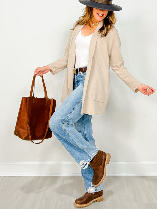 Cloudy Knit Short Cardigan With Pockets