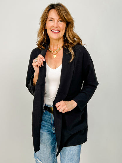 Cloudy Knit Short Cardigan With Pockets