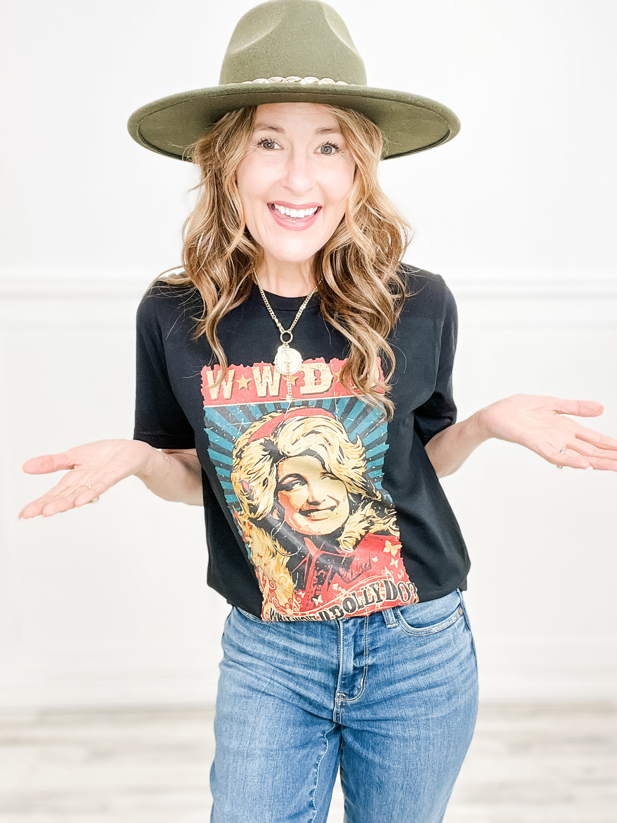 What Would Dolly Do Graphic Tee