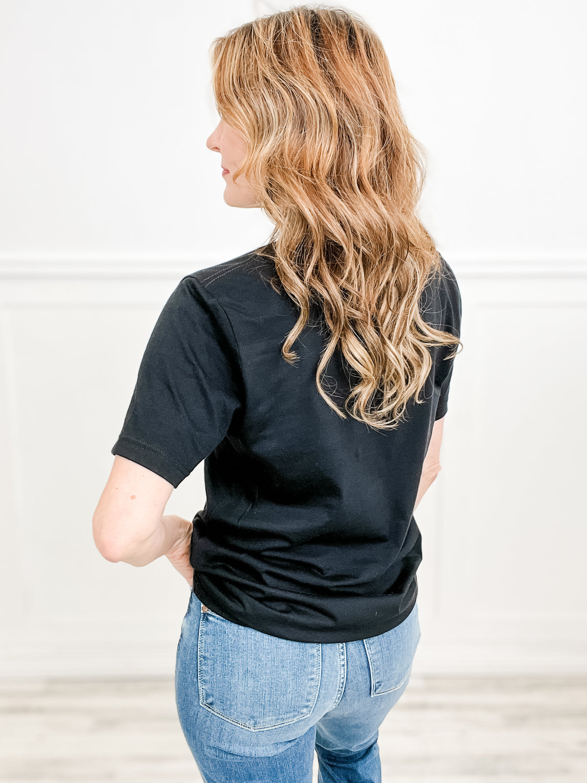 What Would Dolly Do Graphic Tee
