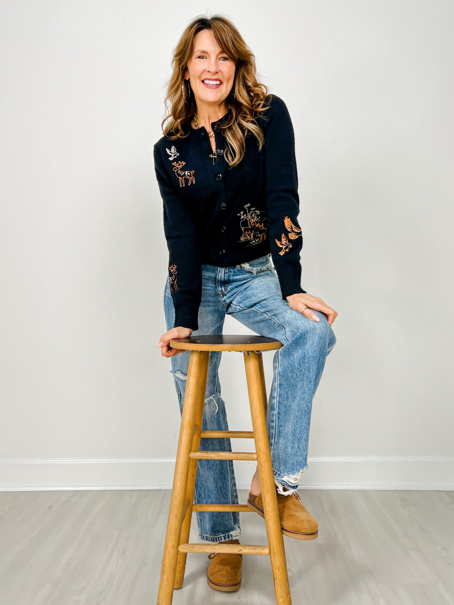 Animal Embroidery Detail Button Down Knit Cardigan