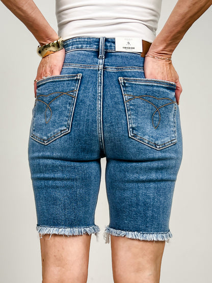 Judy Blue High-Waisted Frayed Hem Bermuda Short