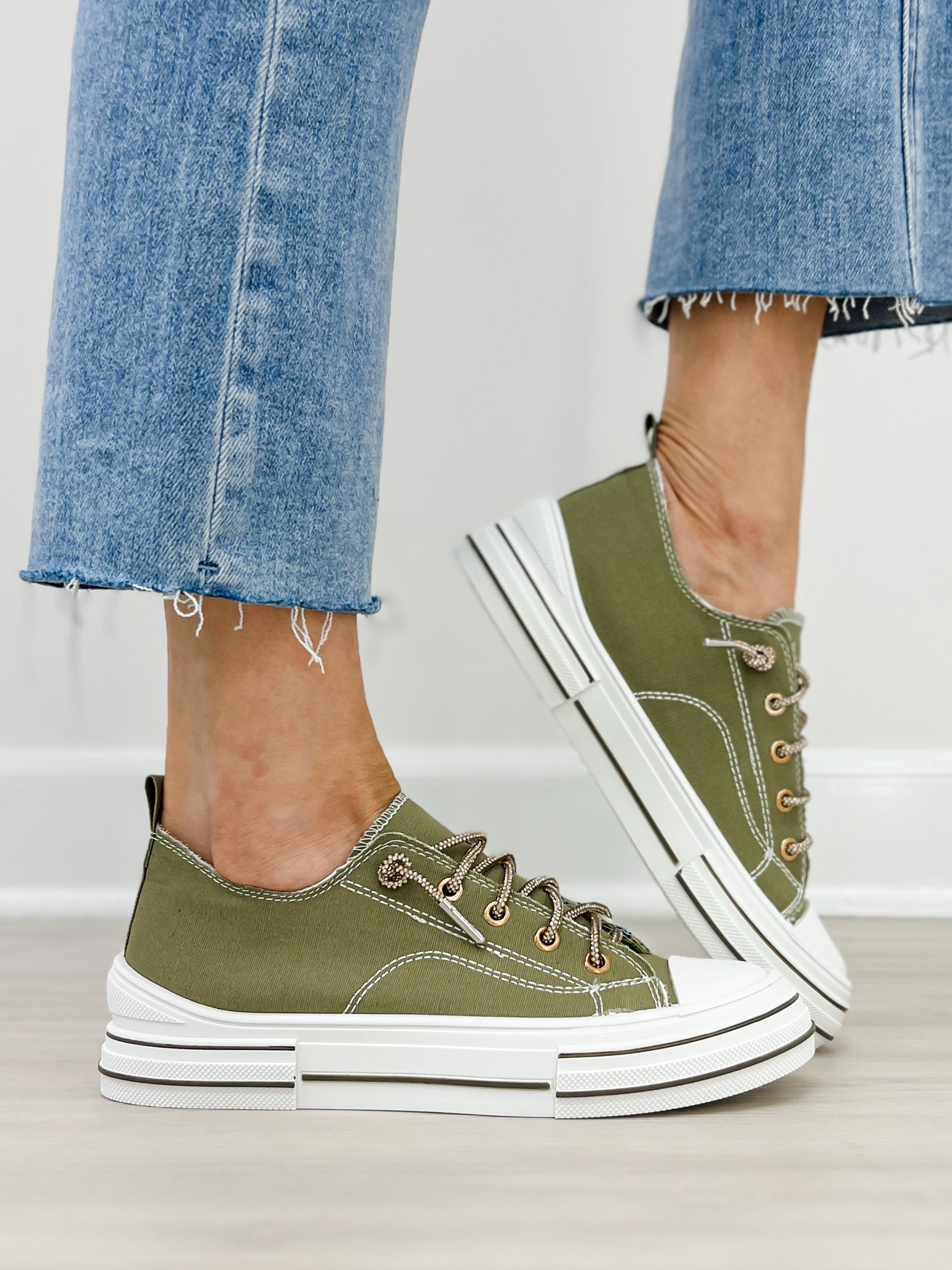 Very G Aman Gold Sneakers in Khaki