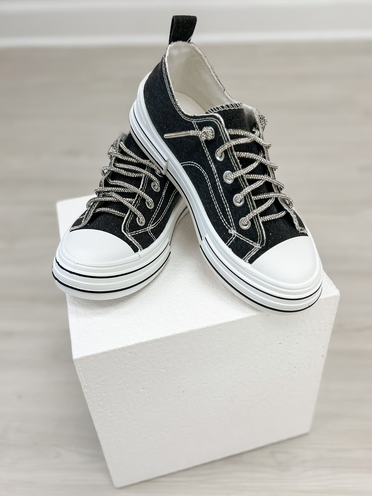 Very G Aman Sneakers in Black Sparkle