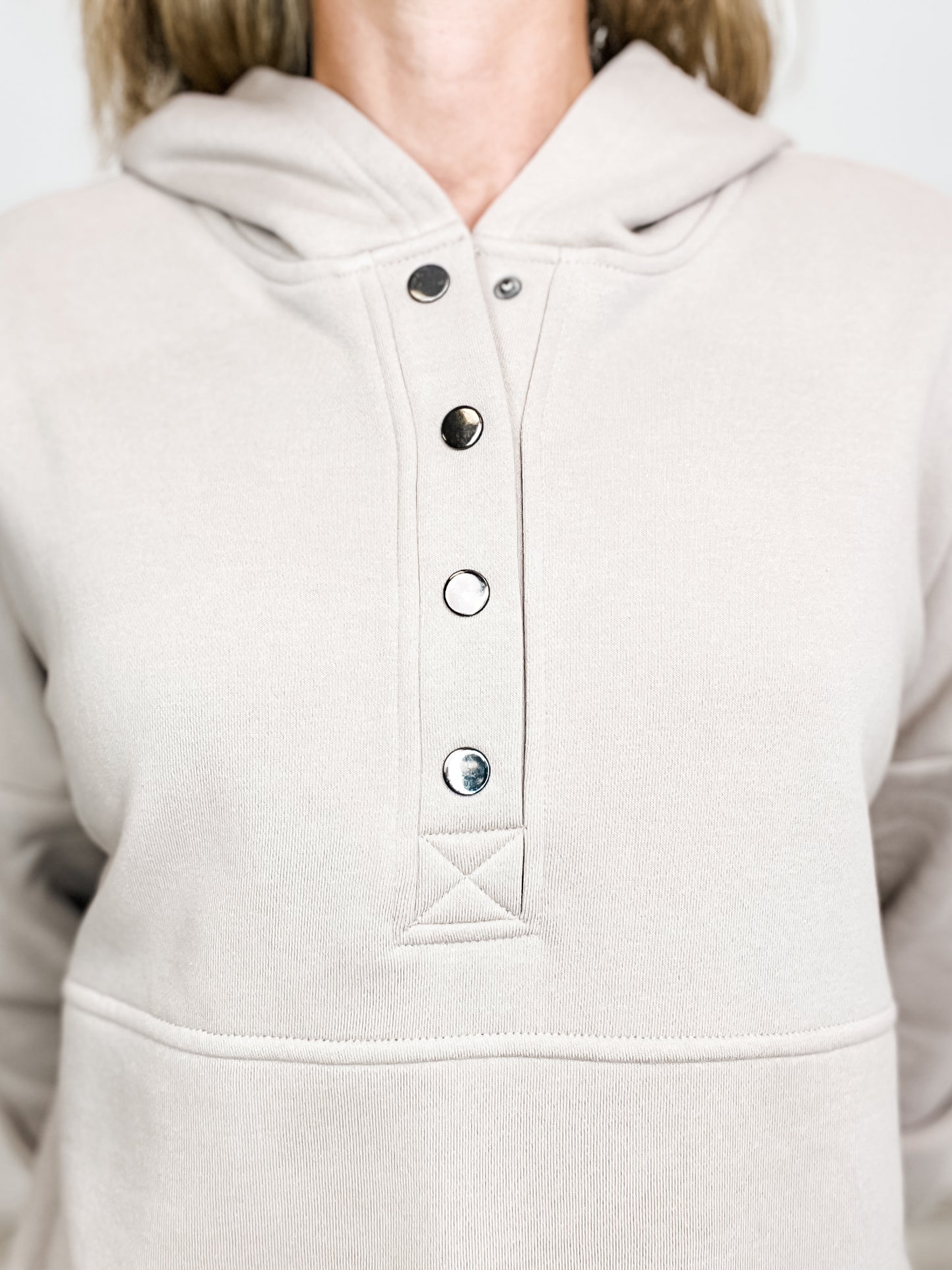 HALF BUTTON FLEECE HOODED PULLOVER WITH KANGAROO POCKET