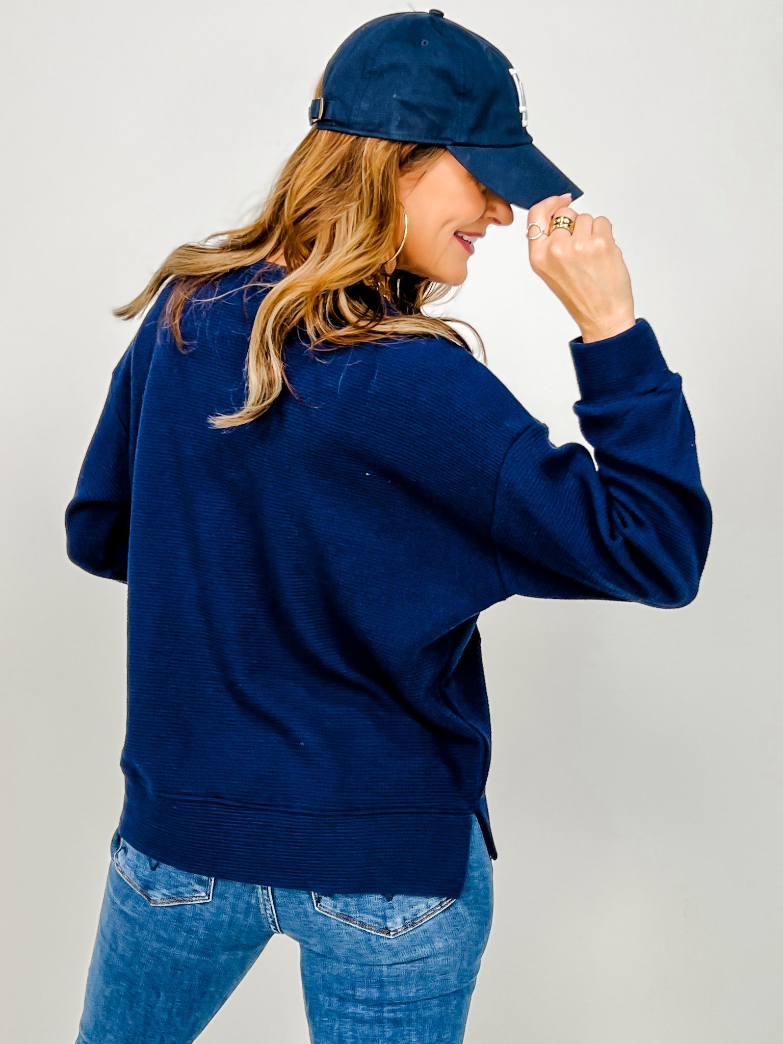 Long Sleeve Scoop Round Neck Cloudy Knit Top